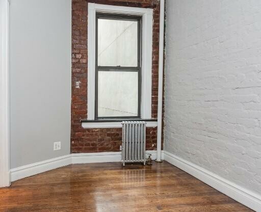3 beds, 1 bath, $6,795, Unit 5D