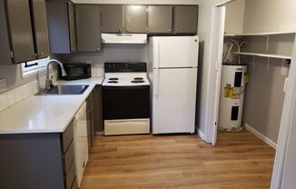 2 beds, 1 bath, 818 sqft, $1,395, Unit #5