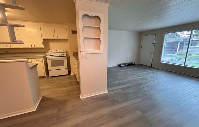 2 beds, 1 bath, 1,040 sqft, $1,850, Unit 1022#2