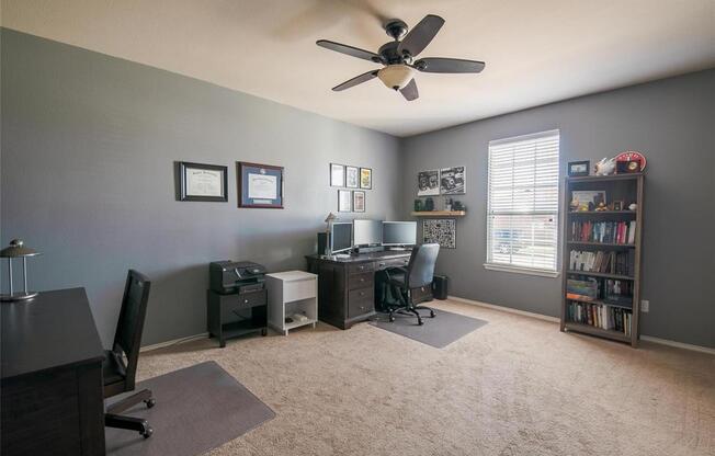 7616 BERRENDA DR