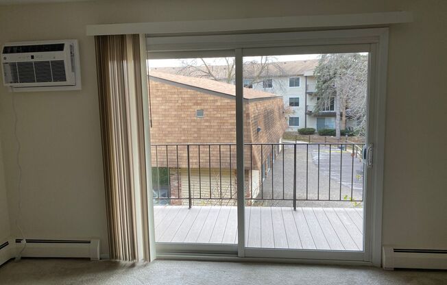 1 bed, 1 bath, 812 sqft, $1,250, Unit 201-206