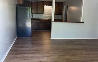 2 beds, 1 bath, $1,200