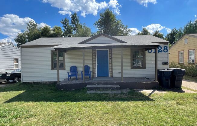 South Side 2Bed Small Family Home!! Make Ready Home!