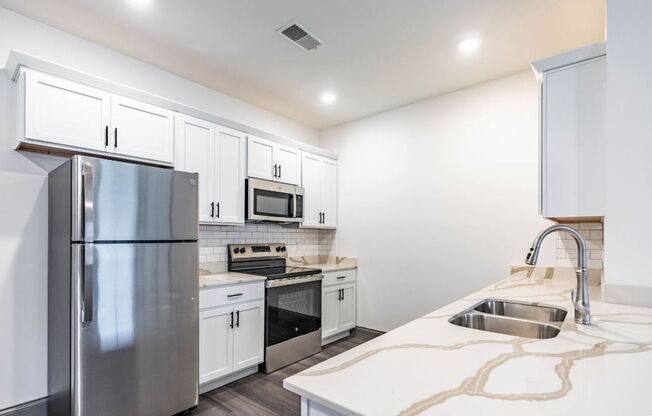 2 beds, 2 baths, 1,080 sqft, $1,075, Unit 222