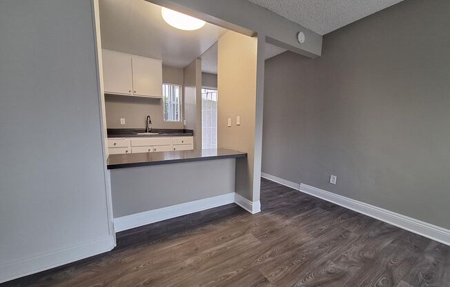 Studio, 1 bath, 425 sqft, $2,095, Unit 07