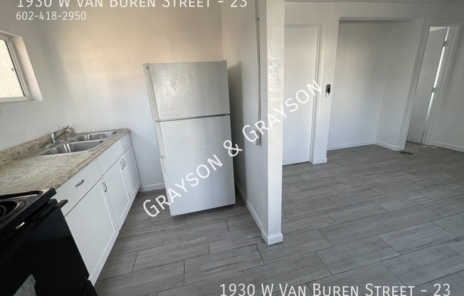 1930 W Van Buren Street