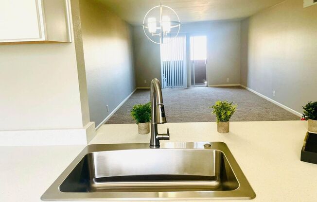 2 beds, 2 baths, 980 sqft, $1,486, Unit 356