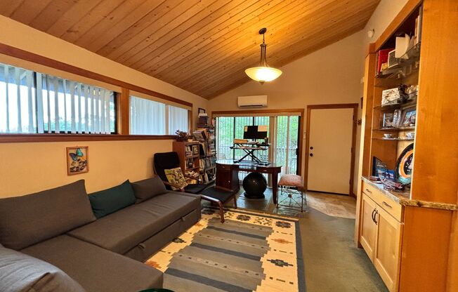 1 Bedroom Sylvan Heights Condo with Water, Sewer & Garbage Paid!