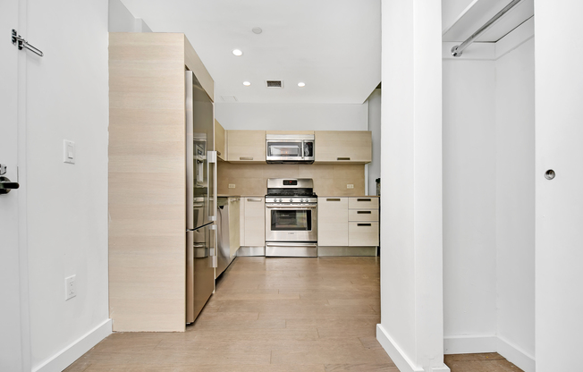 1 bed, 1 bath, $4,189, Unit 4D