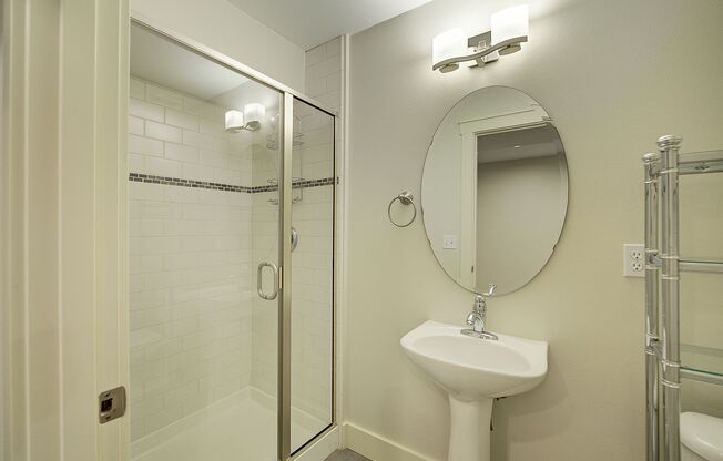 3Bd/3.25Ba Kirkland Townhome