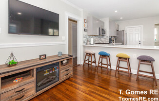 11 STUART ST