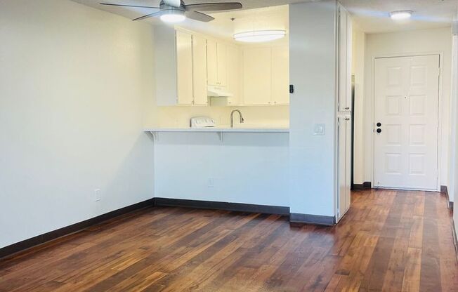 1 bed, 1 bath, 807 sqft, $2,295, Unit 125