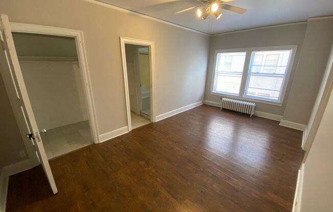 Oak Grove Apartment Hotel