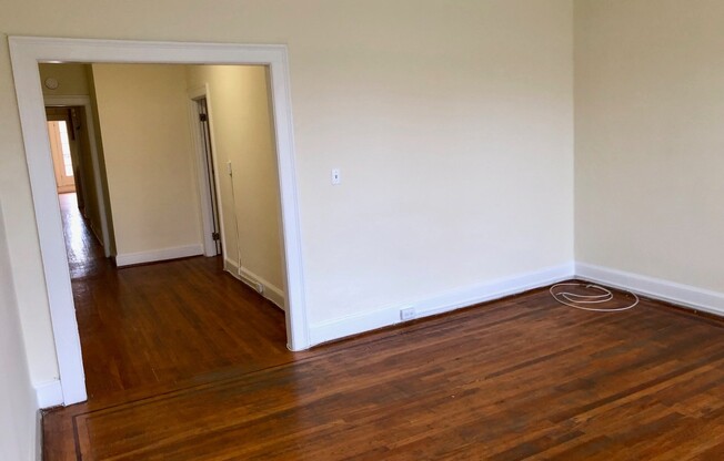 3 beds, 1 bath, 1,000 sqft, $1,850, Unit 3033 N. Calvert St. C5