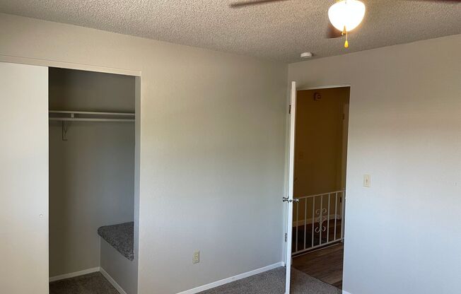 2 beds, 1 bath, $1,295, Unit 2237 S Salmon Lane