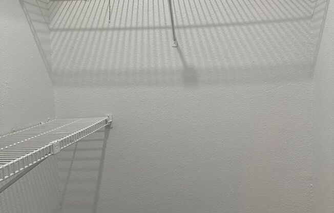 2 beds, 2 baths, 1,003 sqft, $1,050, Unit 1708