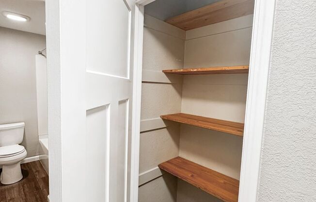 1 bed, 1 bath, 720 sqft, $1,100, Unit SC877