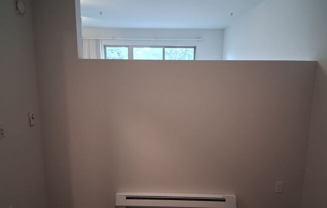 1 bed, 1 bath, 587 sqft, $1,675, Unit 414