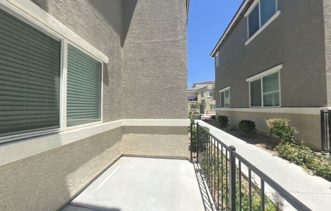 12348 GOLDEN WREATH RD