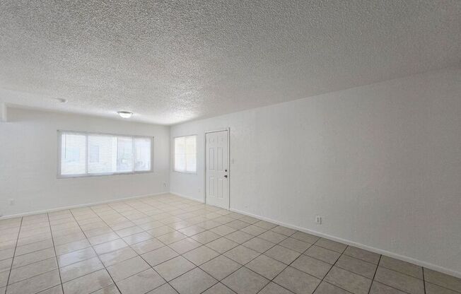 1904 Rexford Dr