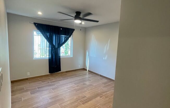 MANHATTAN LUXURY APARTMENTS LLC