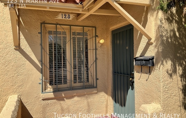 123 N MARTIN AVE