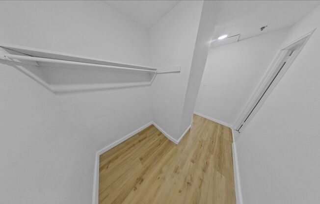 Studio, 1 bath, 336 sqft, $1,395, Unit 309