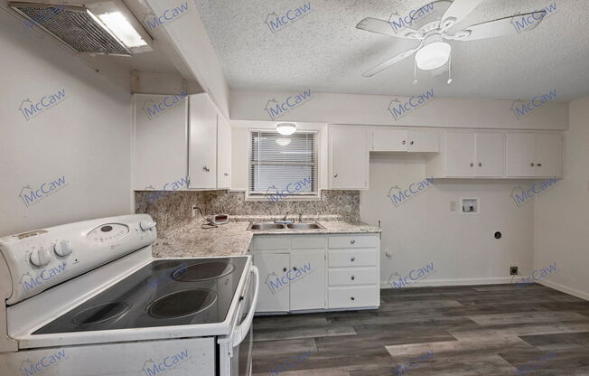 3 beds, 1.5 baths, 1,216 sqft, $1,690