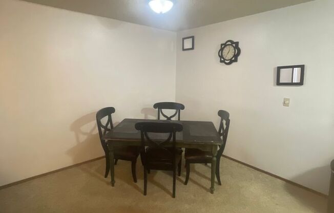 2 beds, 1 bath, 750 sqft, $900, Unit 1206-13