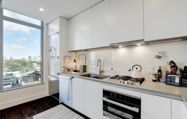 501 West Ave Apt 3202