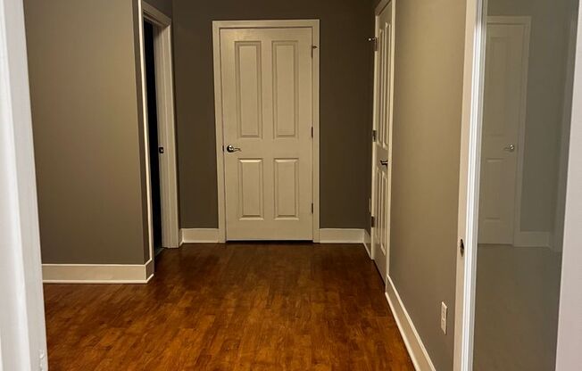 3 beds, 2 baths, 1,506 sqft, $1,975, Unit 315