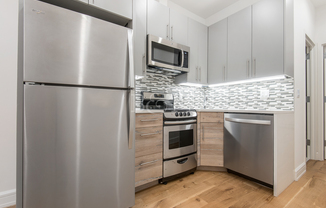 41 MASPETH AVE