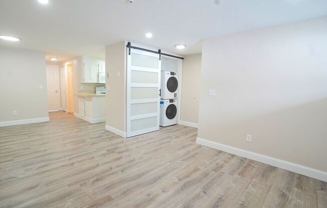 1 bed, 1 bath, 775 sqft, $2,100, Unit 76-1