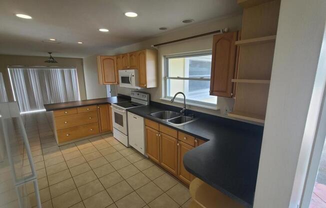 1101 SIOUX DR