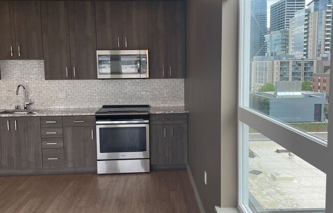 1 bed, 1 bath, 737 sqft, $2,075, Unit 612