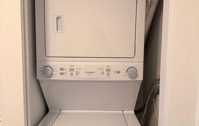 2 beds, 2 baths, 816 sqft, $4,495, Unit 705