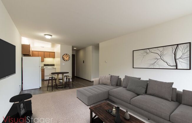 Lakeland Apartments