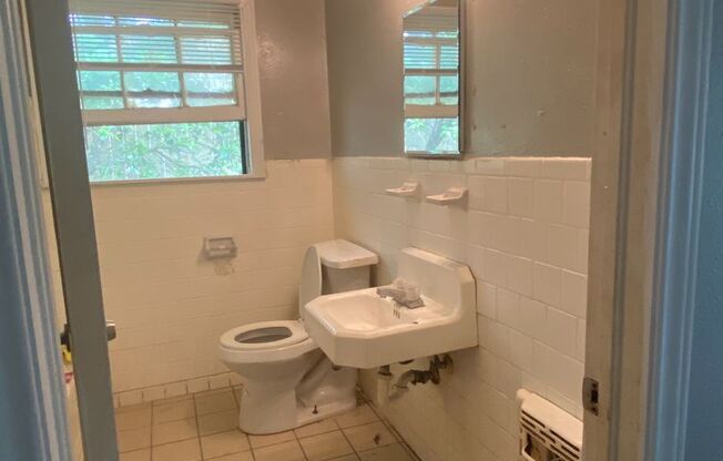 2 bedroom One Bath Home For Rent