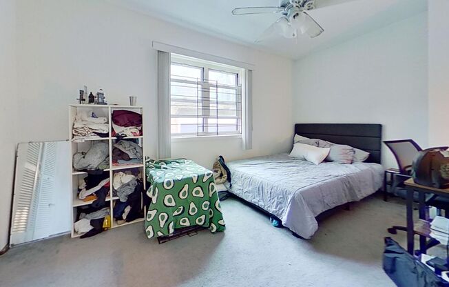 Raised First Floor East Lakeview One Bedroom