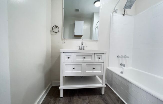 Studio, 1 bath, $1,450, Unit 209