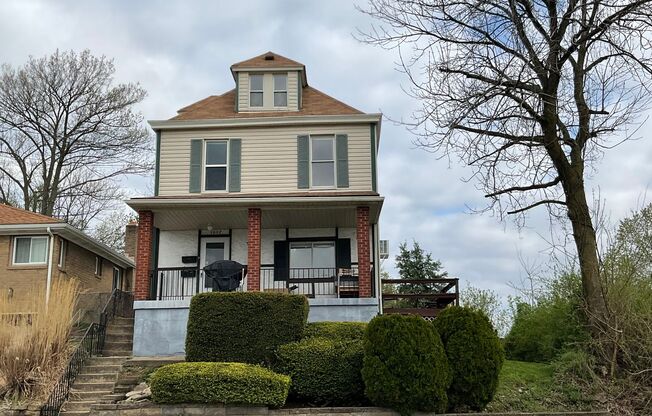 1632 E Steuben Street