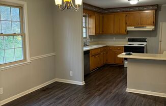 3 beds, 1 bath, $1,550