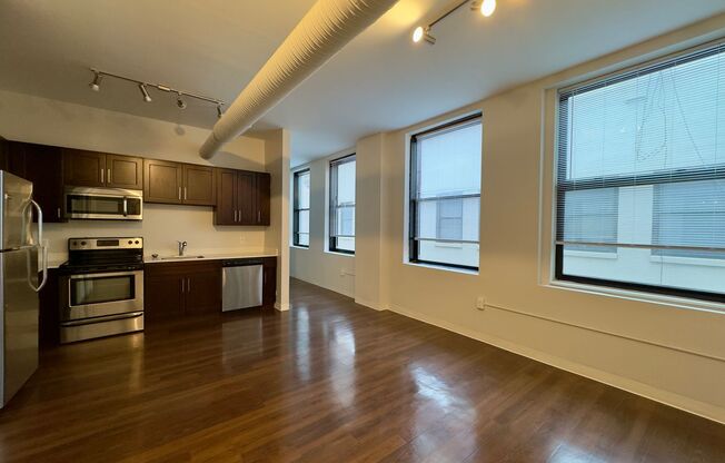 1 bed, 1 bath, 499 sqft, $1,675, Unit HA-1024