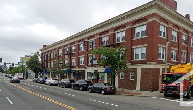 2 Woodlawn St.