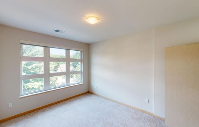 1 bed, 1 bath, 553 sqft, $1,675, Unit 902-206