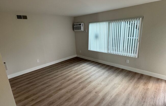 1400 Estate Dr