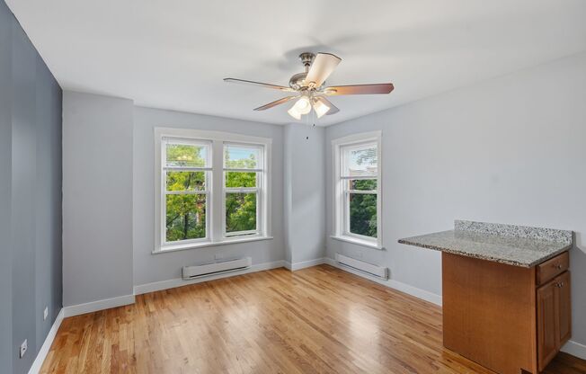 Studio, 1 bath, 266 sqft, $1,295, Unit 7450-47
