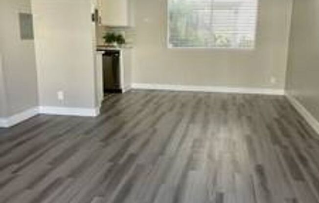 2 beds, 2 baths, 900 sqft, $3,750, Unit 54