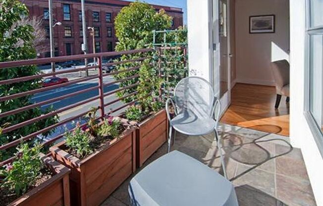 1 bed, 1.5 baths, $4,900