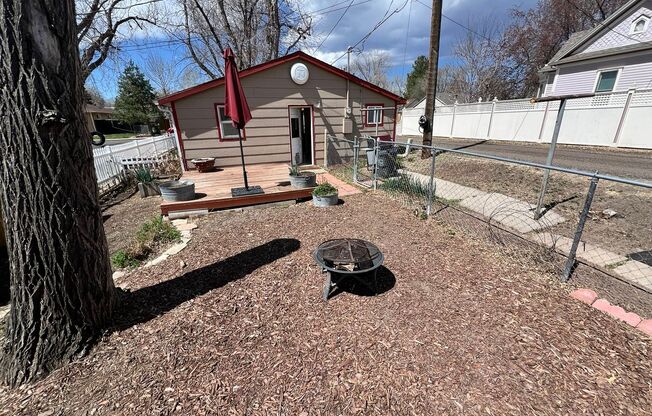 2 beds, 1 bath, $1,750